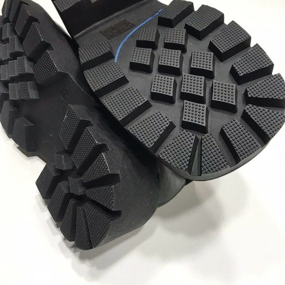 Wednesday Adams Style Boots Size 9 Black Stretch Pull Up Zip Up Chunky Boots - Picture 12 of 12